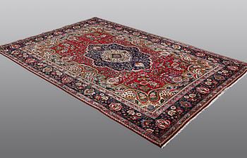 Matto, Tabriz, ca 295 x 195 cm.
