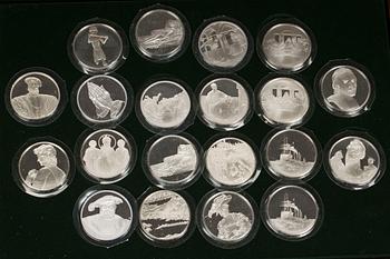 MEDALJER, 200 st, sterlingsilver, Franklin Mint. 1900-talets fjärde kvartal. Total vikt ca 10 kg.
