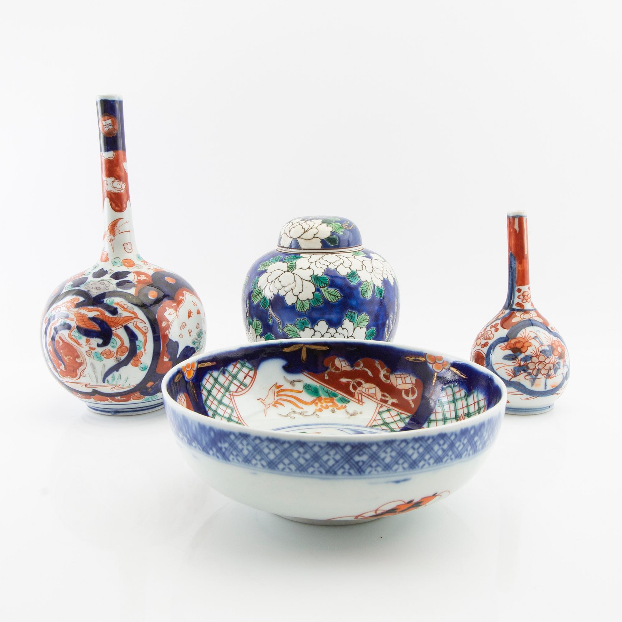 Vases 2 pcs urn and bowl Japan 20th century porcelain.