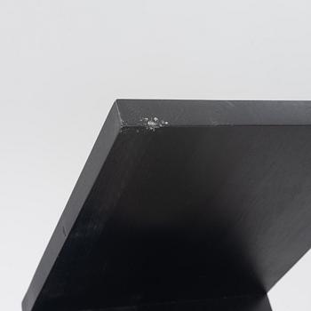 Jonas Bohlin, tidningshylla, "Zink", Källemo, formgiven 1984.