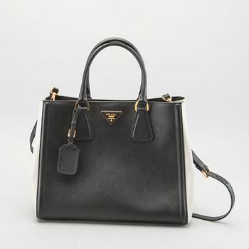 PRADA, "Saffiano lux", handväska.