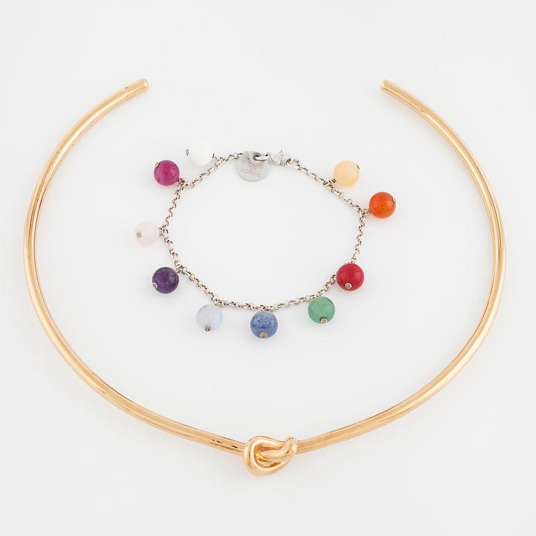 SOPHIE BY SOPHIE, a "Knot choker" necklace and a "Childhood" bracelet.