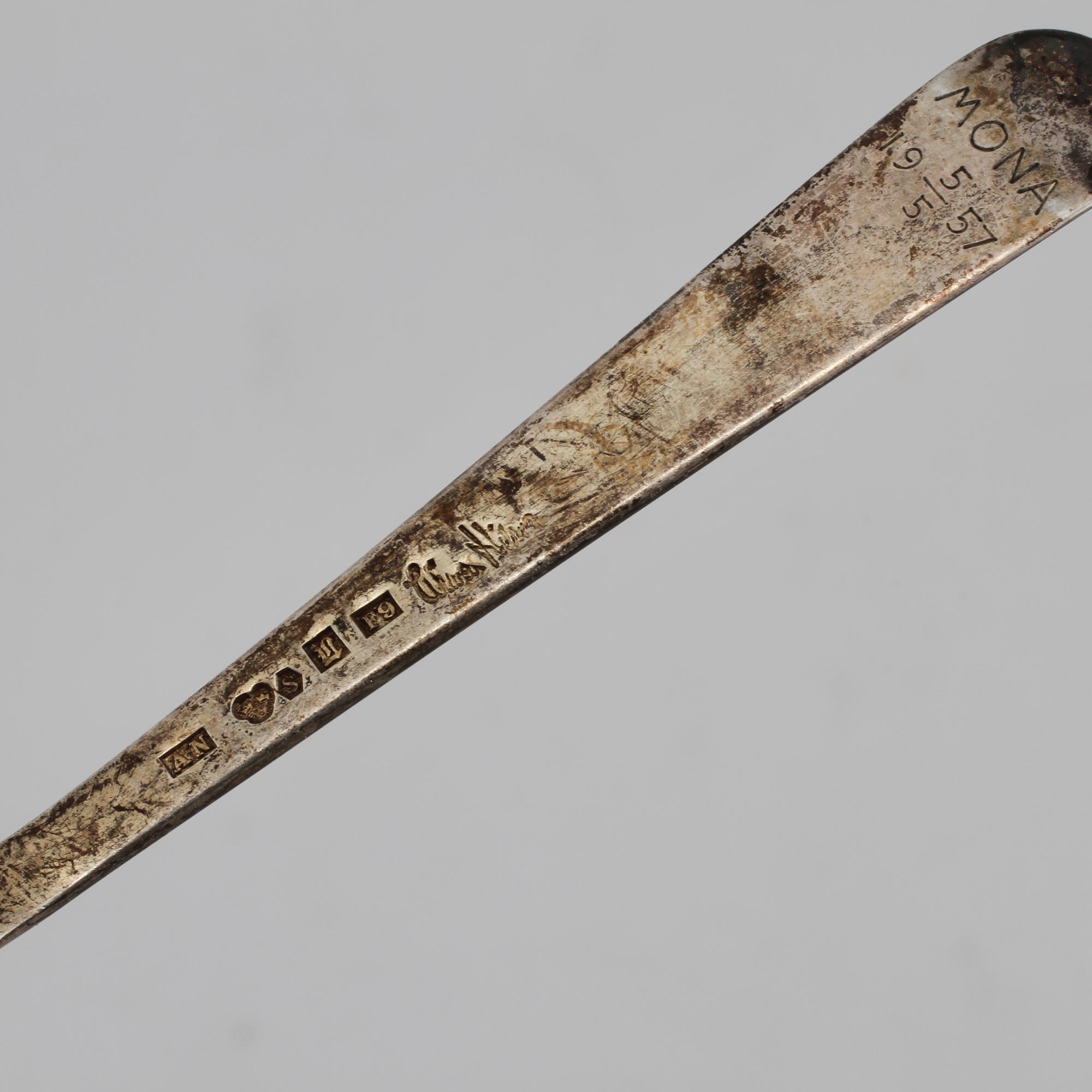 KAFFESKEDAR, 2 st, silver, Wiwen Nilsson, Lund, 1956 respektive 1960. Vikt  23 g.