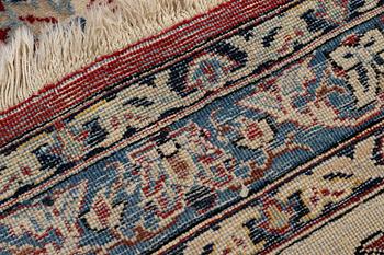 Matta, old Najafabad, ca 419 x 305 cm.