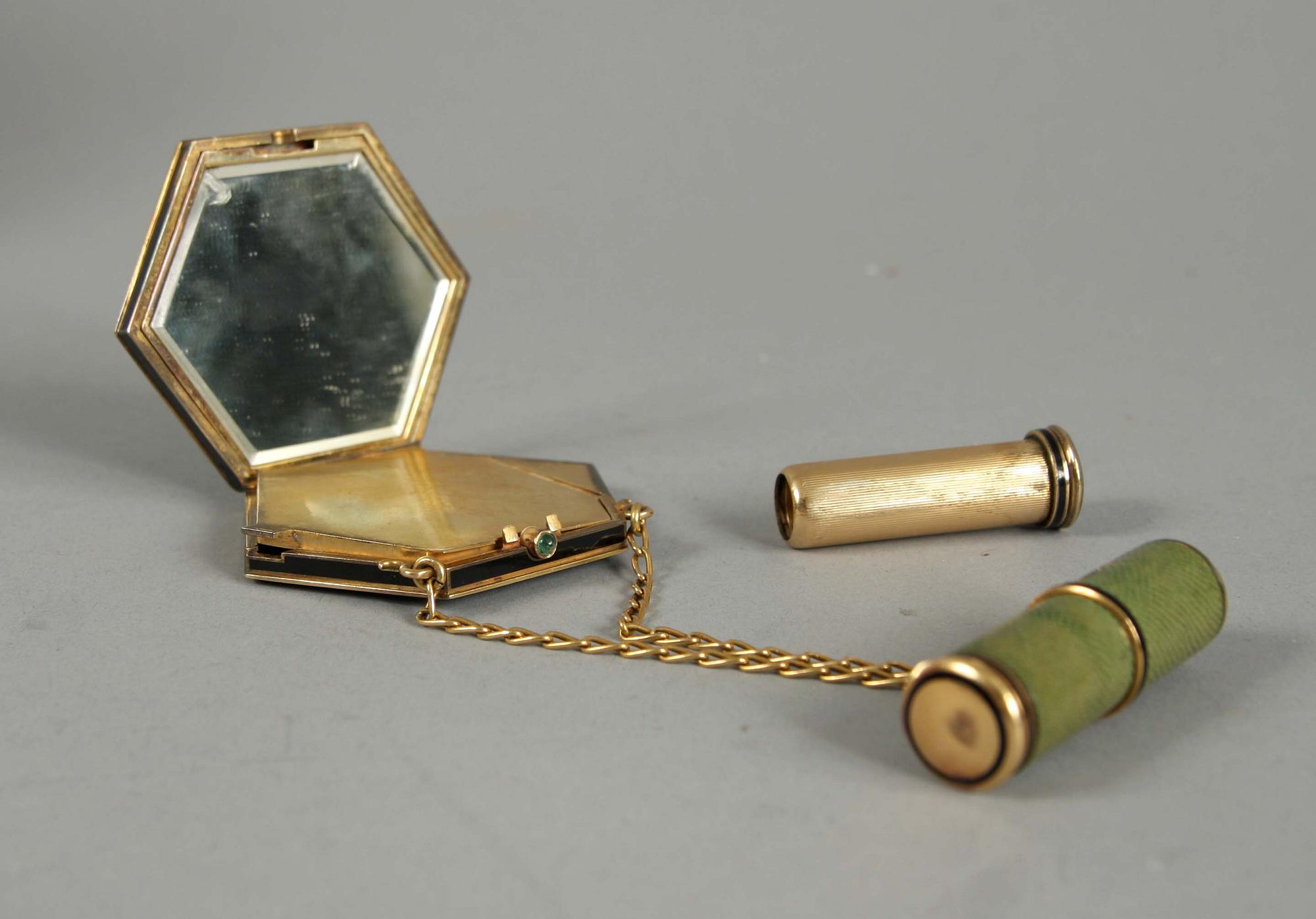 MAKEUP-SET,  18 k guld, art deco. Gustave Keller,  Paris.