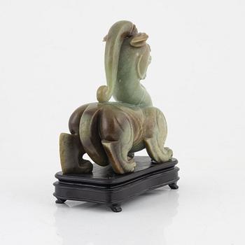 Skulptur, grön sten, Kina, 1900-tal.
