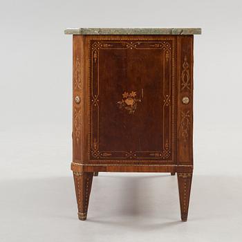 A Gustavian commode by Nils Petter Stenström, master 1781 (not signed).