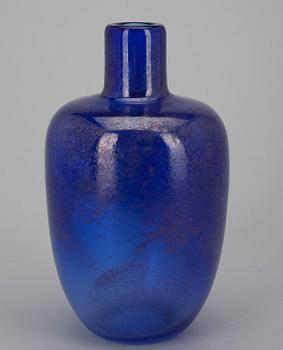 VAS, glas, signerad T. Heikkinen, Humppila.