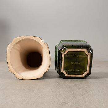 Outer casing with pedestal Scheurich ceramics Germany, 20th century, second half.