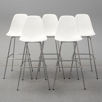 CHARLES & RAY EAMES, 5 "plastic chair", bar stools for Vitra.