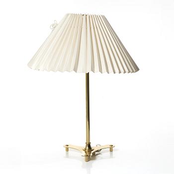Josef Frank, bordslampa, modell 2467, Firma Svenskt Tenn.