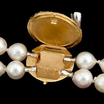 OLE LYNGGAARD, a cultured pearl necklace.