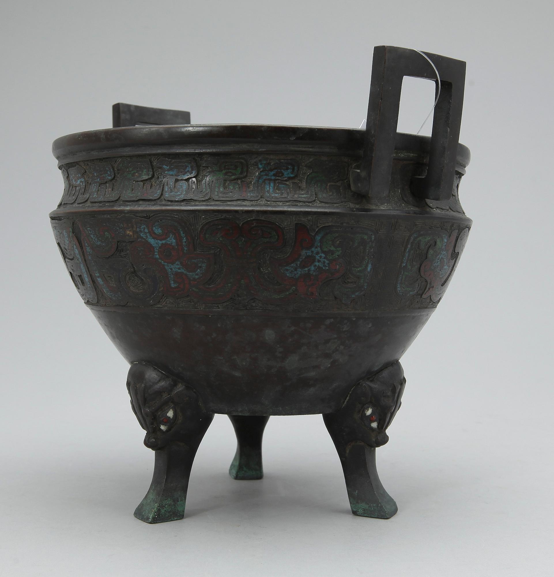 URNA, brons, Sydostasien, 1900-tal.