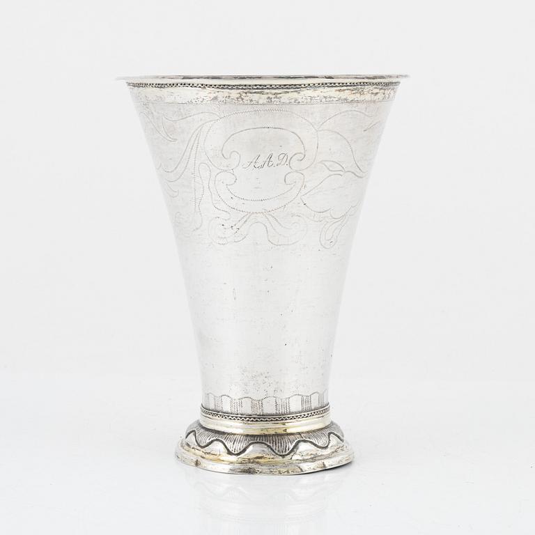 Bägare, silver, Erik Lemon, Uppsala, 1767.