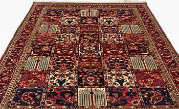 Matta, semiantik Bakthiari, ca 310 x 225 cm.