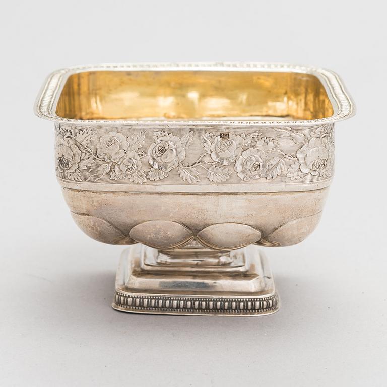 A Russian parcel-gilt silver bowl, Moscow 1837, maker's mark cursive I.E. Assay master Andrey Kovalsky.