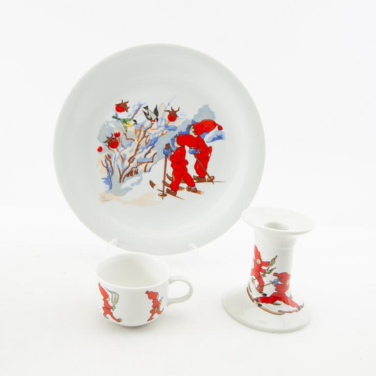 Aina Stenberg, service 27 pcs "Tomtejul", Rörstrand.