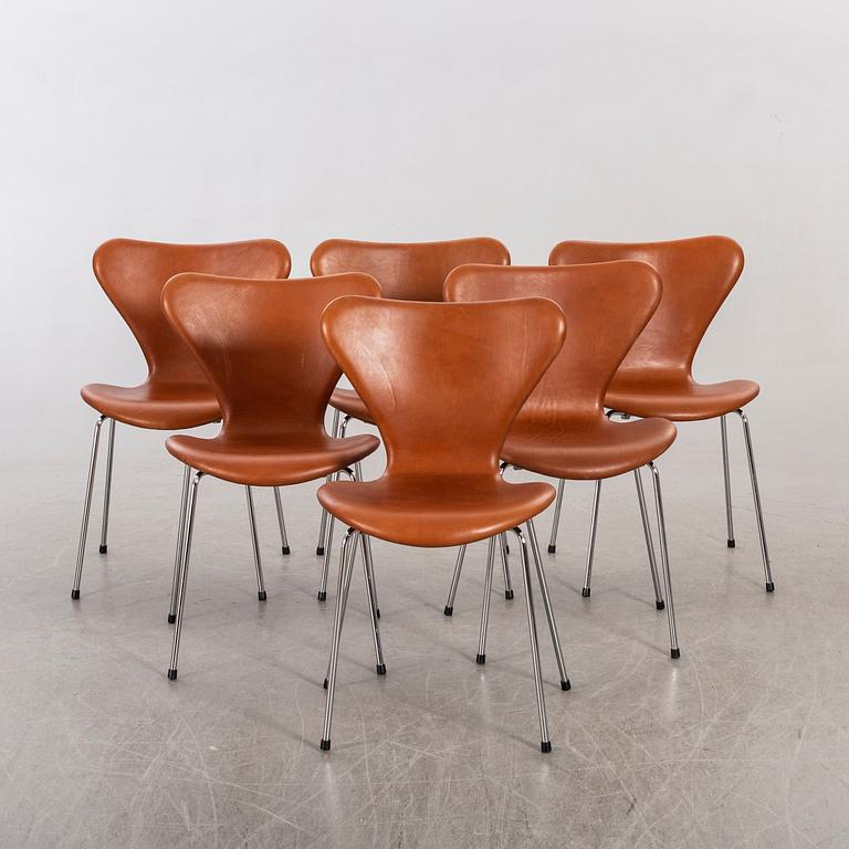 ARNE JACOBSEN, stolar, 6 st, "Sjuan", Fritz Hansen, Danmark 1900-talets senare del.