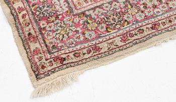 Carpet, Kirman, approx. 290 x 210 cm.