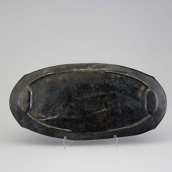 A fisch platter by Bitter & Gobbers Imperial Zinn, early 20th century.