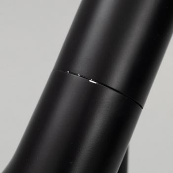 Arne Jacobsen, golvlampa, "AJ", Louis Poulsen, Danmark.