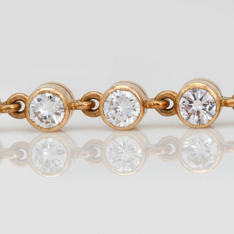COLLIER, signerat Cartier London, med briljantslipade diamanter totalt ca 9.30ct.