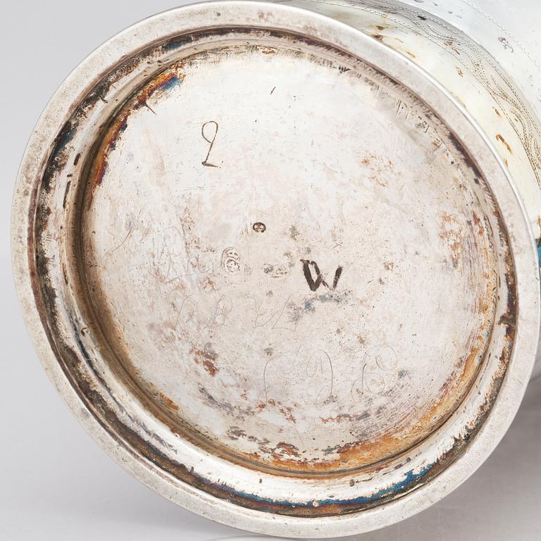 Conrad Gadd (sannolikt), bägare, delvis förgyllt silver, Kristianstad 1749. Rokoko.