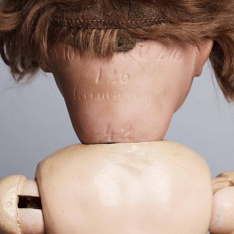 a Simon & Halbig "126" porcelain doll, Germany ca 1914.