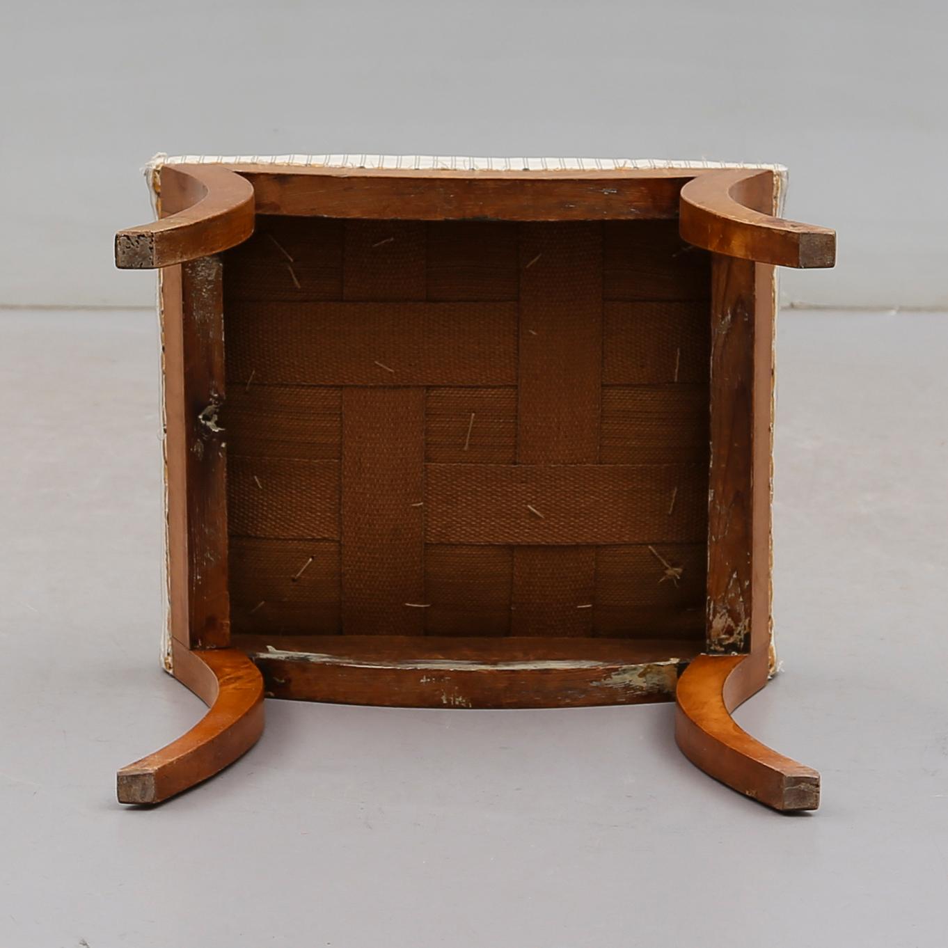 TABURETT, 1800-talets mitt.