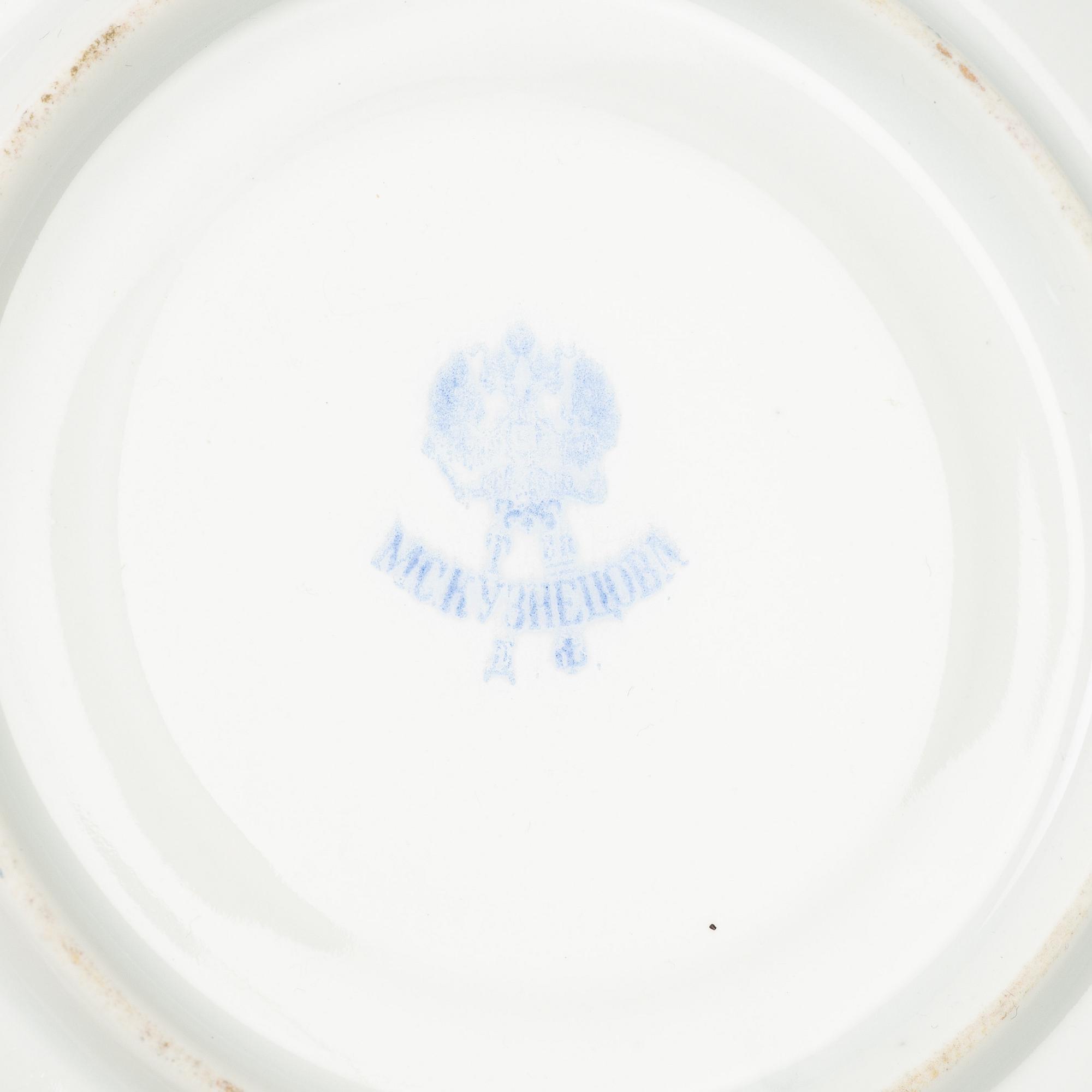Kuznetsov, koppar med fat, 4 st, porslin, Ryssland, omkring 1900.