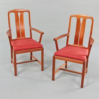 KARMSTOLAR, ett par, "Ambassadör", Carl Malmsten, Rydéns Interiör, tillverkade 1985.