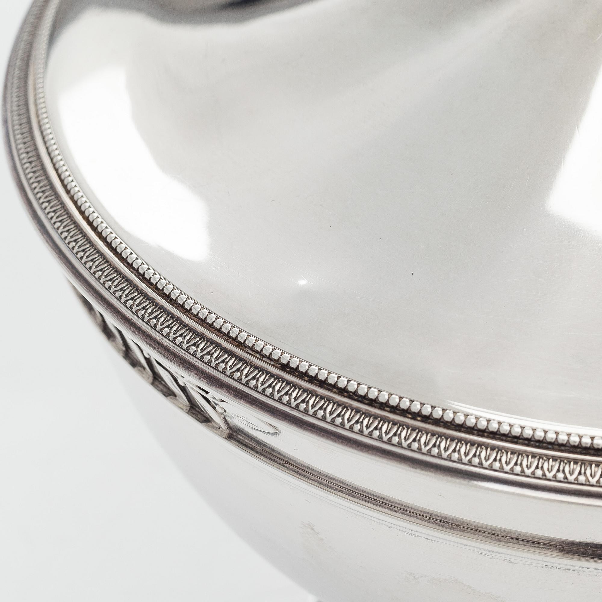 Olier & Caron, an Empire style silver bowl, Paris, France 1910-36.