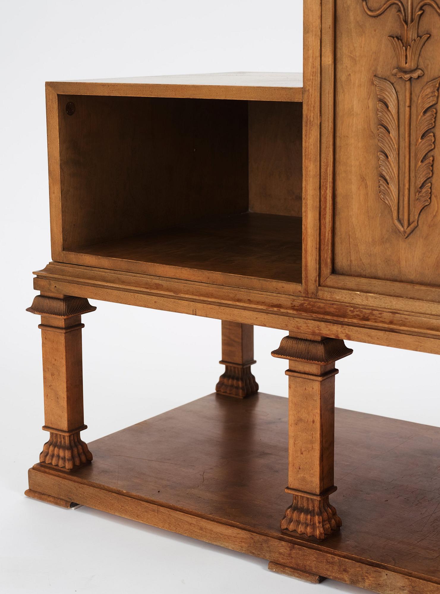 Axel Einar Hjorth, sideboard / barskåp, "Caesar", specialbeställt, Nordiska Kompaniet 1935.