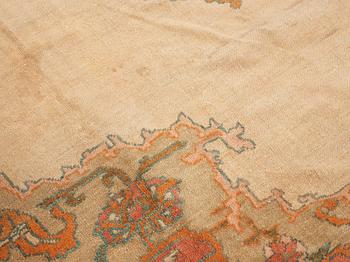 MATTA. Antique Ushak. 548 x 380,5 cm.