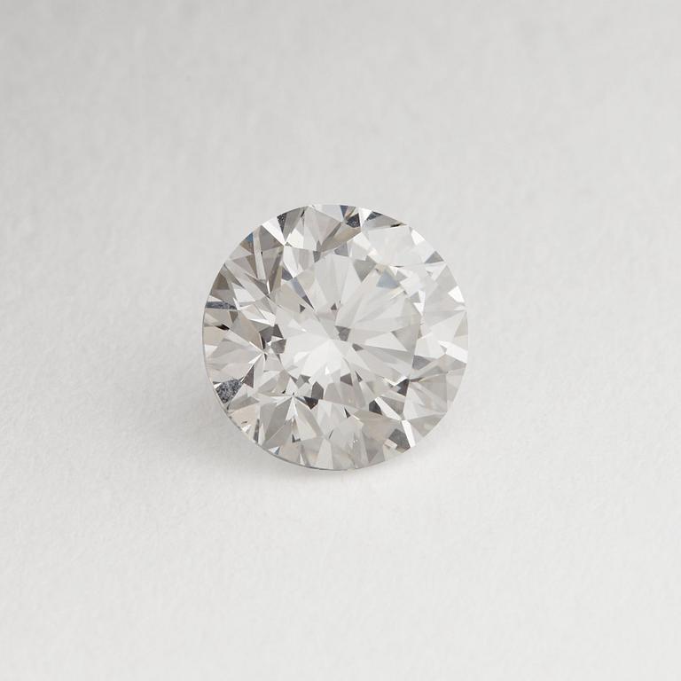 A brilliant cut diamond, 1.51 cts, E-F/VS according to IGI certtificate.