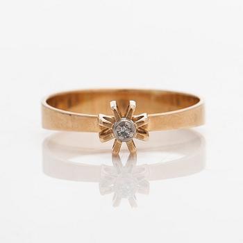 Elis Kauppi,  a pair of earrings and ring, 14K gold and diamonds. Kupittaan Kulta, Turku.