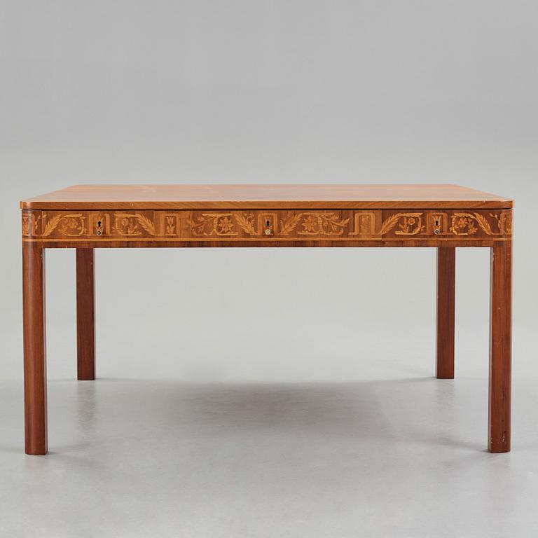 Carl Malmsten, a mahogany Swedish Grace partner's desk, Åtvidaberg, Sweden circa 1934.