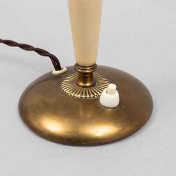 Bertil Brisborg, a pair of table lamps model "32149", Nordiska Kompaniet, 1940s-50s.