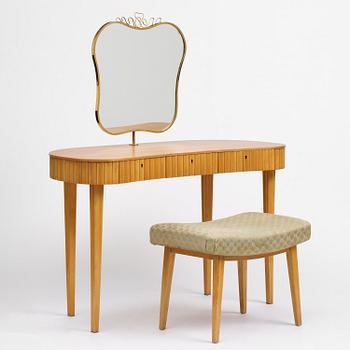 Einar Dahl, a vanity table with stool, cabinetmaker Hjalmar Wikström, for the Stockholm Crafts Association, ca 1939.