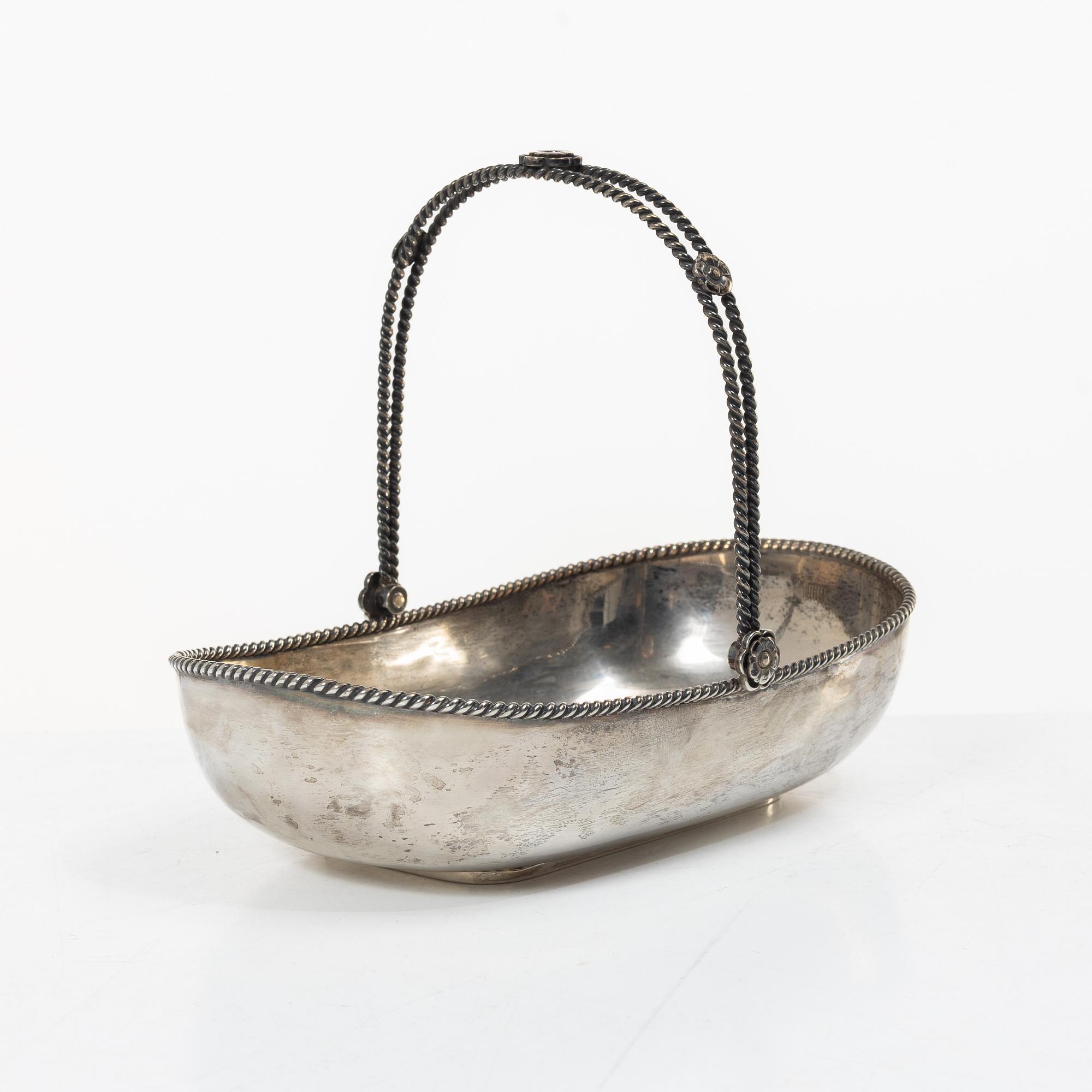 Karl Anderson, Basket with handle, silver, Stockholm 1946.