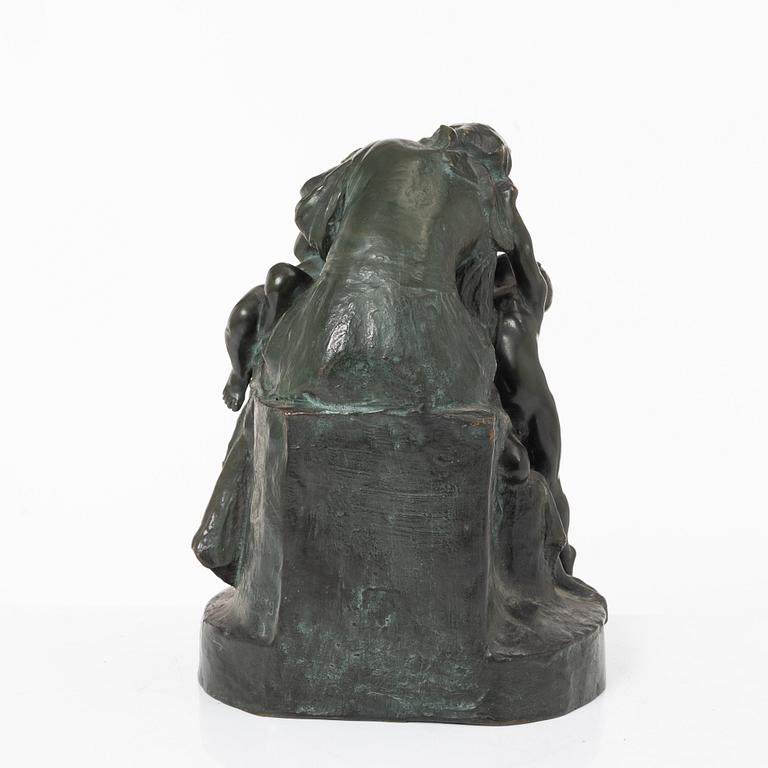 Mother with children.