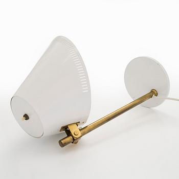 Paavo Tynell, A mid-20th-century '9227' table lamp for Idman, Finland.