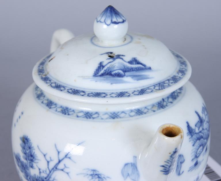 TEKANNA, porslin, Kina, 1700-tal.