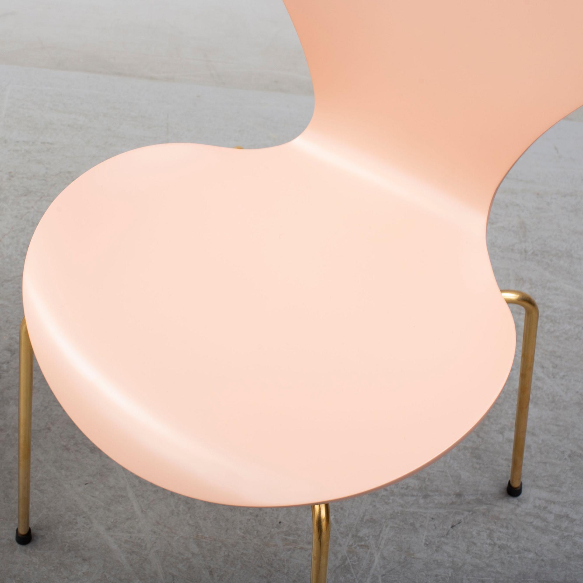 ARNE JACOBSEN, stolar, ett par, "Sjuan".