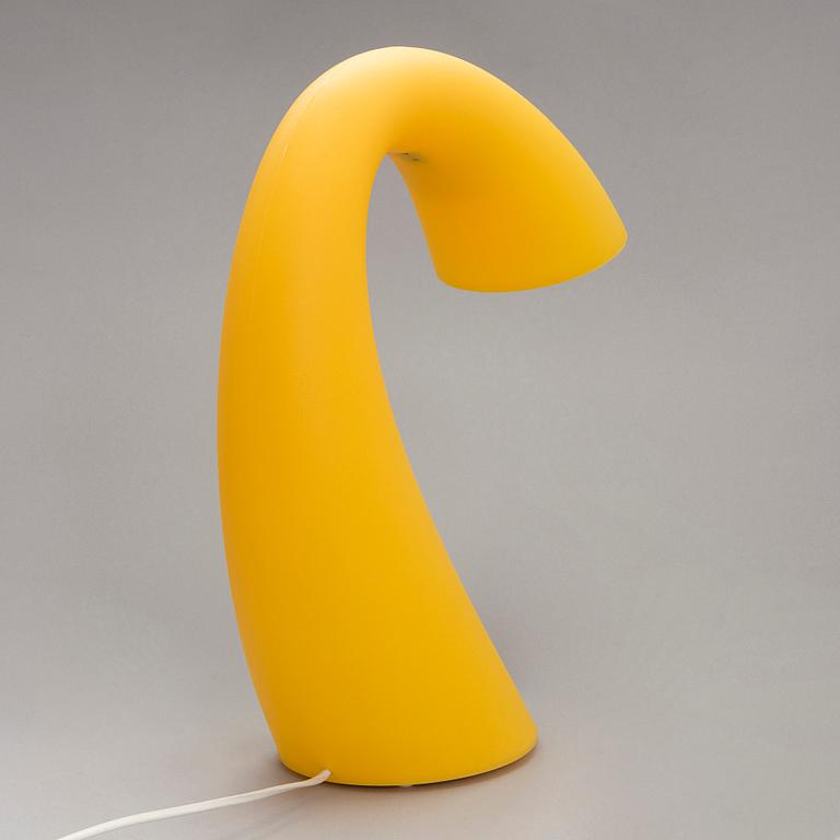 Eero Aarnio, pöytävalaisin "Swan" Melaja Oy, 2007.