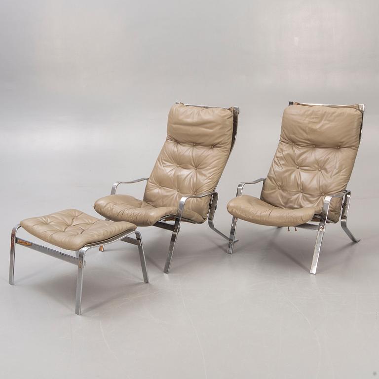 Erling Revheim, fåtöljer 2 st samt fotpall "Relax", Hove möbler 1970-tal.