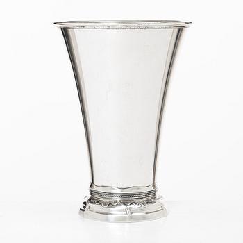 C.G. Hallberg, A Swedish silver Rococo-style beaker, Stockholm 1912.