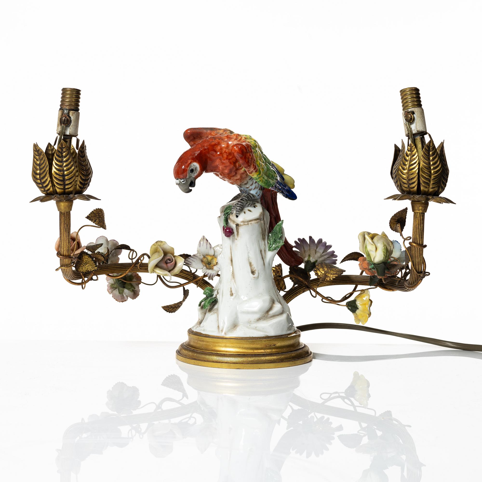 Table lamp, Ackermann & Fritze, Rudolstadt Volkstedt, Germany, early 20th century.