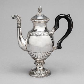 Hans Georg Vogt, Kristianstad 1835, Kaffekanna, silver, empire.