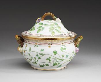 A Royal Copenhagen 'Flora Danica' tureen with stand, Denmark, 20th Century.